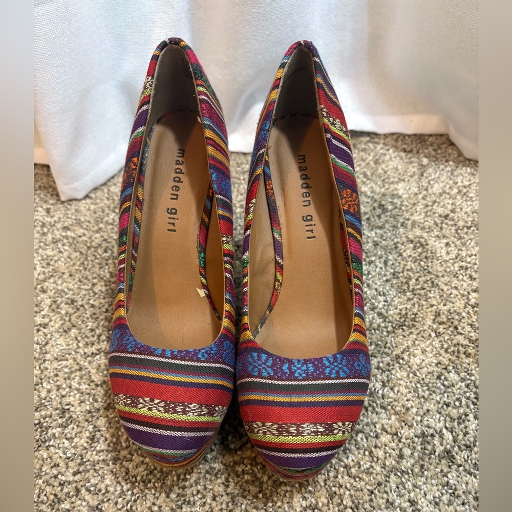 Steve Madden‎ Vintage Multi Color Aztec Platform Wedges Size 7 - Picture 3 of 7